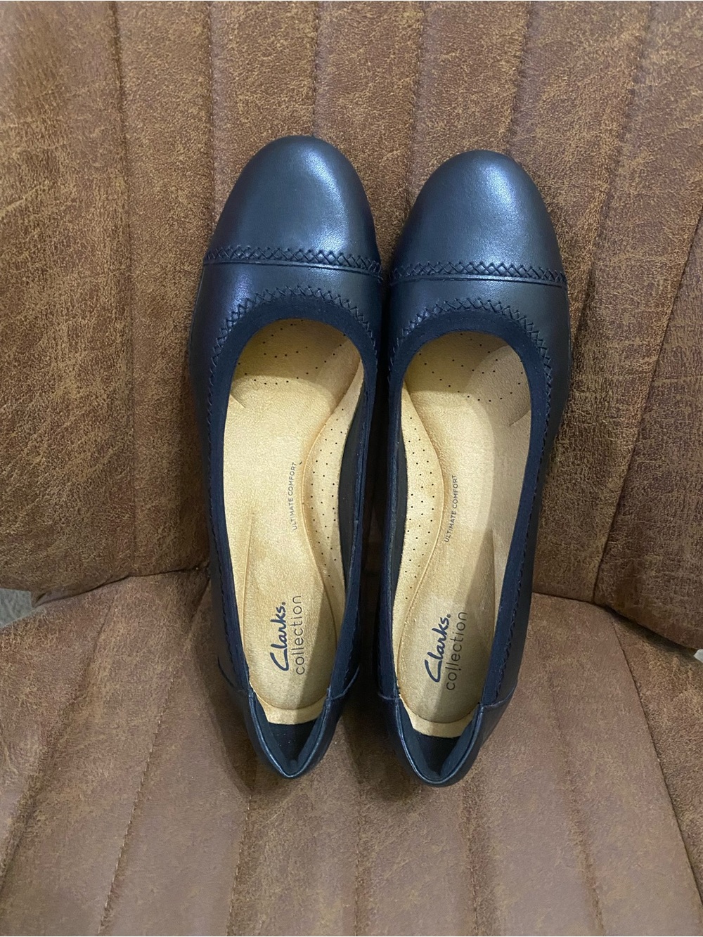 Clarks Women's Black Leather Slip-On Ballet Flats